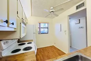 7214 Golf Colony Ct, Lake Worth Beach, FL 33467 - Photo 5