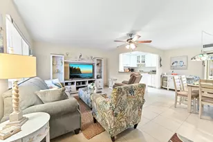 91 Waterford D, Delray Beach, FL 33446 - Photo 5