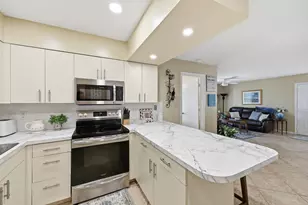 205 SE Village 205 Dr, Port Saint Lucie, FL 34952 - Photo 15