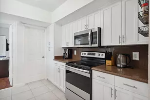 428 SE 2nd St, Deerfield Beach, FL 33441 - Photo 11
