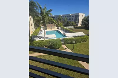 3186 Via Poinciana #310, Lake Worth, FL 33467 - Photo 1