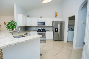 2962 SE Bella Rd, Port Saint Lucie, FL 34984 - Photo 13