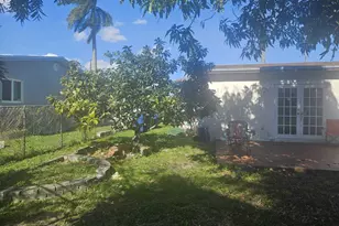 709 SW 4th St, Hallandale Beach, FL 33009 - Photo 27