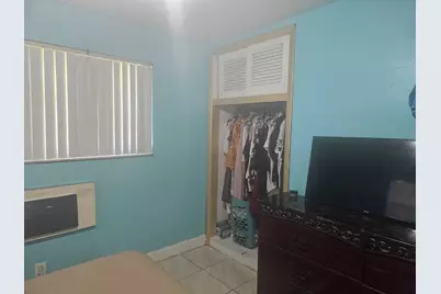 709 SW 4th Street, Hallandale Beach, FL 33009 - Photo 21