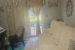 709 SW 4th St, Hallandale Beach, FL 33009 - Photo 13