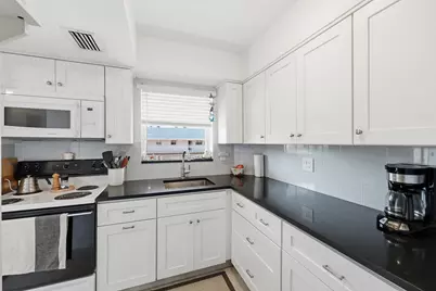 18081 SE Country Club Drive #6-60, Jupiter, FL 33469 - Photo 7