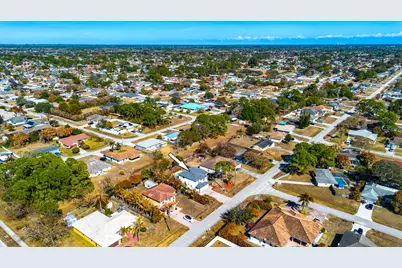 677 NW Marion Avenue, Port Saint Lucie, FL 34983 - Photo 35