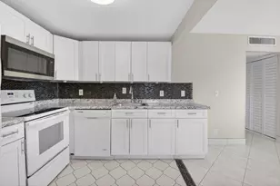 195 Brittany E, Delray Beach, FL 33446 - Photo 11