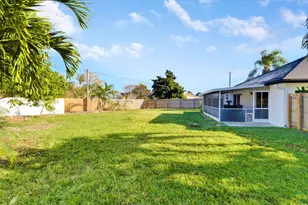 125 Arrowhead Cir, Jupiter, FL 33458 - Photo 29