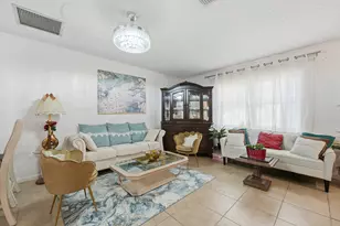 572 SE Fallon Dr, Port Saint Lucie, FL 34983 - Photo 7