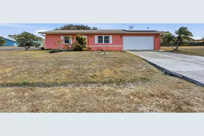 572 SE Fallon Drive, Port Saint Lucie, FL 34983 - Photo 1