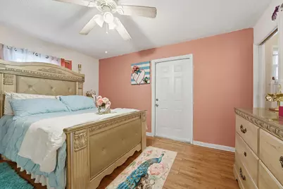 572 SE Fallon Drive, Port Saint Lucie, FL 34983 - Photo 13