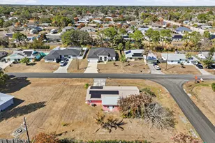 572 SE Fallon Dr, Port Saint Lucie, FL 34983 - Photo 35