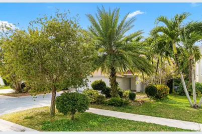 22251 Sands Point Drive, Boca Raton, FL 33433 - Photo 3