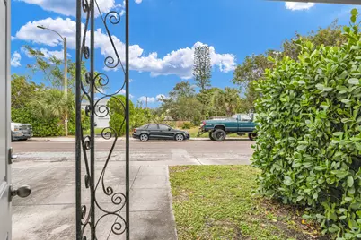 815 N J Street, Lake Worth Beach, FL 33460 - Photo 5