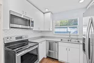 5213 Bethany Ln, Haverhill, FL 33415 - Photo 3