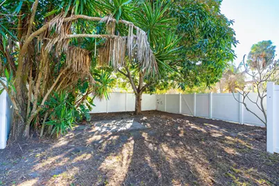 5213 Bethany Lane, Haverhill, FL 33415 - Photo 35