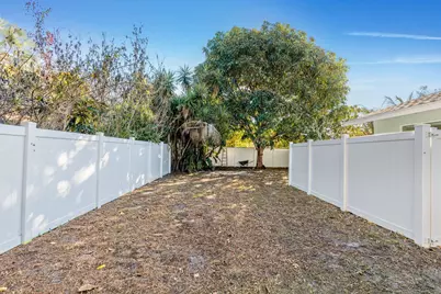 5213 Bethany Lane, Haverhill, FL 33415 - Photo 33