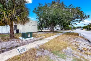 501 Pilgrim Rd, West Palm Beach, FL 33405 - Photo 25