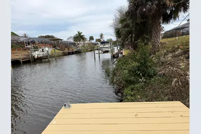 404 NE Camelot Drive, Port Saint Lucie, FL 34983 - Photo 25