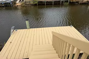 404 NE Camelot Dr, Port Saint Lucie, FL 34983 - Photo 15