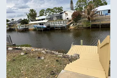 404 NE Camelot Drive, Port Saint Lucie, FL 34983 - Photo 13