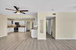 607 W Perry St, Lantana, FL 33462 - Photo 9