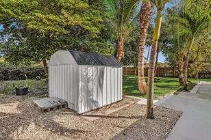 607 W Perry St, Lantana, FL 33462 - Photo 49