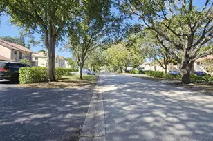 11596 NW 45th St, Coral Springs, FL 33065 - Photo 19