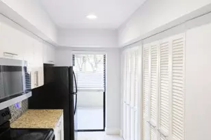 11596 NW 45th St, Coral Springs, FL 33065 - Photo 3