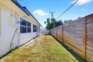 3651 Palm Dr, Riviera Beach, FL 33404 - Photo 49