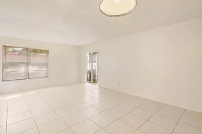 12013 Greenway Cir S #110, Royal Palm Beach, FL 33411 - Photo 11