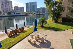 2600 Diana Dr, Hallandale Beach, FL 33009 - Photo 19