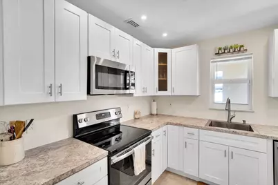 2600 Diana Drive #301, Hallandale Beach, FL 33009 - Photo 9