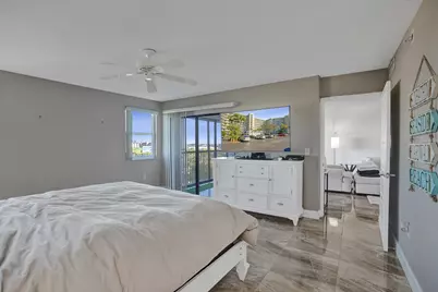 2334 S Cypress Bend Drive #907, Pompano Beach, FL 33069 - Photo 13