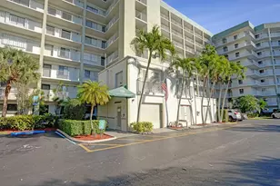 2334 S Cypress Bend Dr, Pompano Beach, FL 33069 - Photo 1