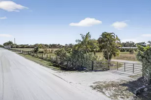 16296 Deer Path Ln, Wellington, FL 33470 - Photo 21