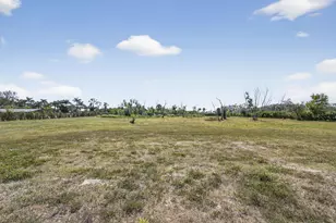 16296 Deer Path Ln, Wellington, FL 33470 - Photo 11