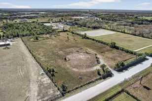 16296 Deer Path Ln, Wellington, FL 33470 - Photo 35