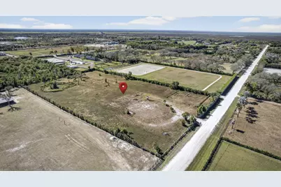 16296 Deer Path Lane, Wellington, FL 33470 - Photo 33