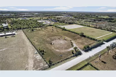16296 Deer Path Lane, Wellington, FL 33470 - Photo 35