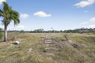 16296 Deer Path Ln, Wellington, FL 33470 - Photo 7