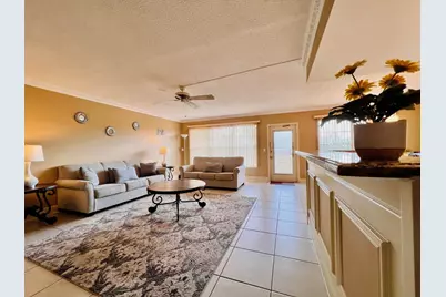 306 Wellington L, West Palm Beach, FL 33417 - Photo 5
