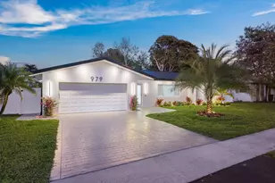 979 NW 8th St, Boca Raton, FL 33486 - Photo 1