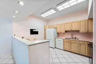 5160 Lake Catalina Dr, Boca Raton, FL 33496 - Photo 9