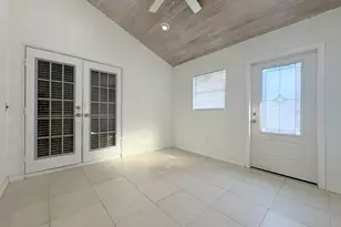 1107 Woodcrest Rd W, West Palm Beach, FL 33417 - Photo 41