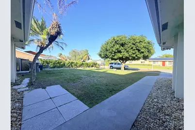 1107 Woodcrest Road W, West Palm Beach, FL 33417 - Photo 49