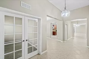 10636 Ivanhoe Ln, Wellington, FL 33414 - Photo 3