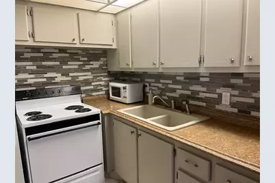 300 Windsor #M, West Palm Beach, FL 33417 - Photo 7