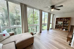 7320 Lake Cir Dr, Margate, FL 33063 - Photo 15